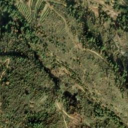 Satellite imagery of Ard el Khinchâra, LB