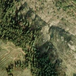 Satellite imagery of Ard el Khinchâra, LB