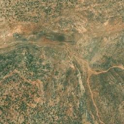 Satellite imagery of Chmîs el Aaoss, LB