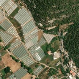 Satellite imagery of Aaqbet Fnaïdeq, LB
