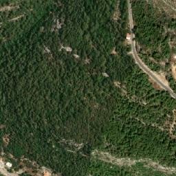 Satellite imagery of Aaqbet Fnaïdeq, LB