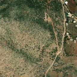 Satellite imagery of Chmîs el Hraïch, LB
