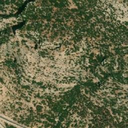 Satellite imagery of Dhoûr ech Chiqfâne, LB