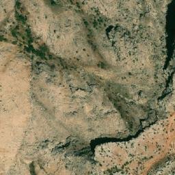 Satellite imagery of Chîr er Ribâzi, LB