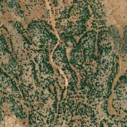 Satellite imagery of Darb ej Jemmâlé, LB