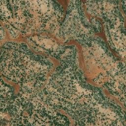 Satellite imagery of Chmîs el Oussoût, LB