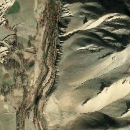 Satellite imagery of Galah-ye Jamālak, AF