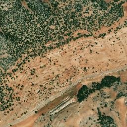 Satellite imagery of Sahlet el Aamâchqui, LB