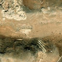 Satellite imagery of Hqab Et Tabé, LB