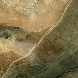 Satellite imagery of Hqab Et Tabé, LB