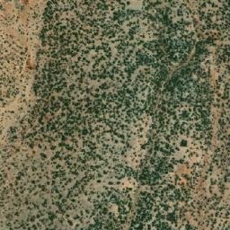 Satellite imagery of Madqar el Fhoûl, LB