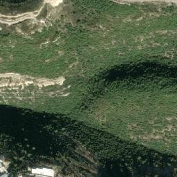 Satellite imagery of Chmîs el Ahmar, LB