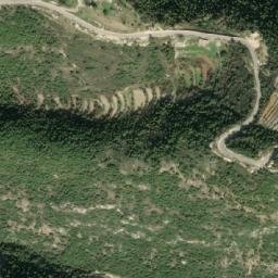 Satellite imagery of Chmîs el Ahmar, LB