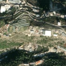 Satellite imagery of Chmîs el Ahmar, LB