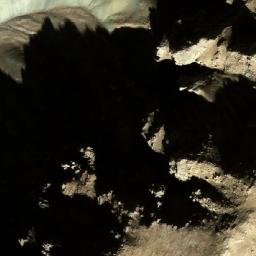 Satellite imagery of Fōlāḏay Ghar, AF