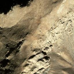 Satellite imagery of Fōlāḏay Ghar, AF