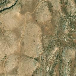 Satellite imagery of El Lzâq, LB