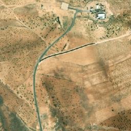 Satellite imagery of Qnazih er Rsif, LB