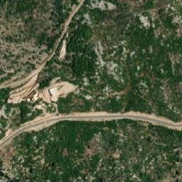 Satellite imagery of Chîr el Ahmar, LB