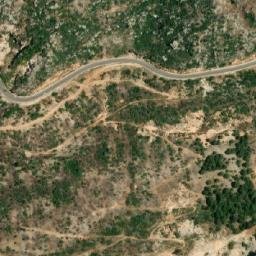 Satellite imagery of Chmîs Bolhos, LB