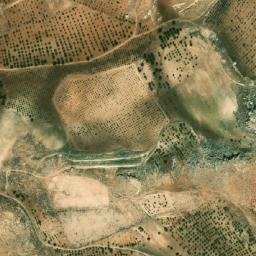 Satellite imagery of Qnazih er Rsif, LB