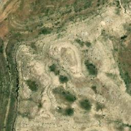 Satellite imagery of Chouâr el Qmâqem, LB