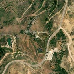 Satellite imagery of Chouâr el Qmâqem, LB
