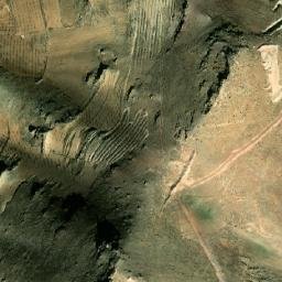 Satellite imagery of Şadr al Ḩişn, SY
