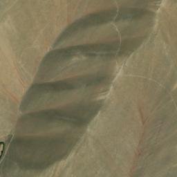 Satellite imagery of Mīānah Band-e Laysak wa Kuhnah Zarāt, AF