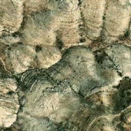 Satellite imagery of Bou Khachbé, LB