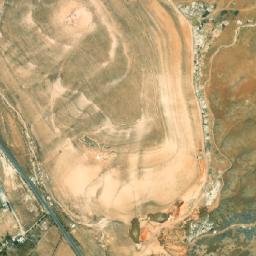 Satellite imagery of Ḑahrāt at Tūt, SY