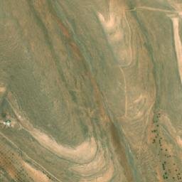 Satellite imagery of Z̧alīl Tamm al Wādī, SY