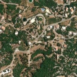 Satellite imagery of Chouâr ez Zghrîne, LB