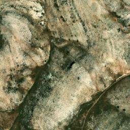 Satellite imagery of Bou Khachbé, LB
