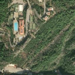 Satellite imagery of El Kharâyeb, LB