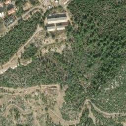 Satellite imagery of Snaoubar Bou Mâti, LB