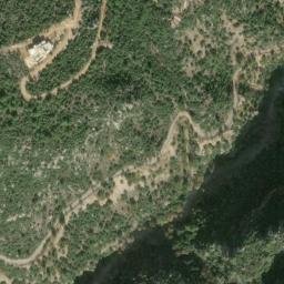 Satellite imagery of Snaoubar Bou Mâti, LB