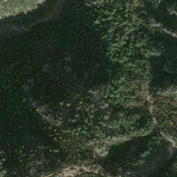 Satellite imagery of Snaoubar Bou Mâti, LB