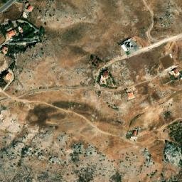 Satellite imagery of El Bnêblîyé, LB