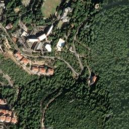 Satellite imagery of Al Khanzīrī, LB