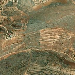 Satellite imagery of Karm Zeïnab, LB