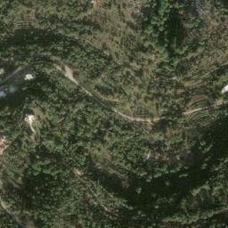 Satellite imagery of Ez Zaaroûrîyé, LB