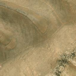 Satellite imagery of Şukhūr al Ḩişn, SY