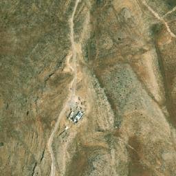 Satellite imagery of Qbour et Tourkmâne, LB