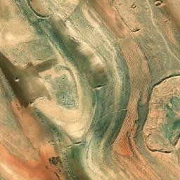 Satellite imagery of Z̧uhūr al Ma‘būr, SY
