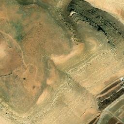 Satellite imagery of Z̧ahrāt az̧ Z̧abāyā, SY