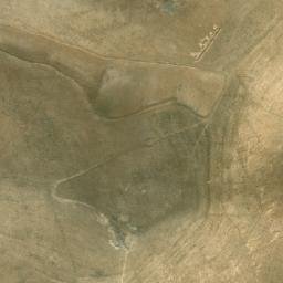 Satellite imagery of Şukhūr al Ḩişn, SY