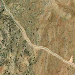 Satellite imagery of Chir el Ahmar, LB