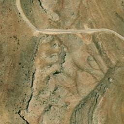 Satellite imagery of Chir el Ahmar, LB