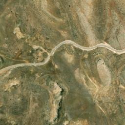 Satellite imagery of Qbour et Tourkmâne, LB